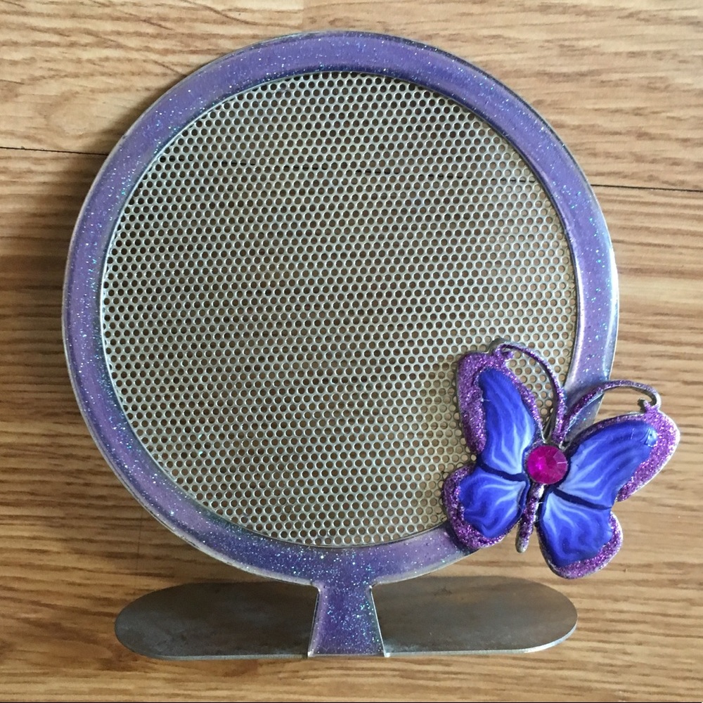 Claire's earring stand